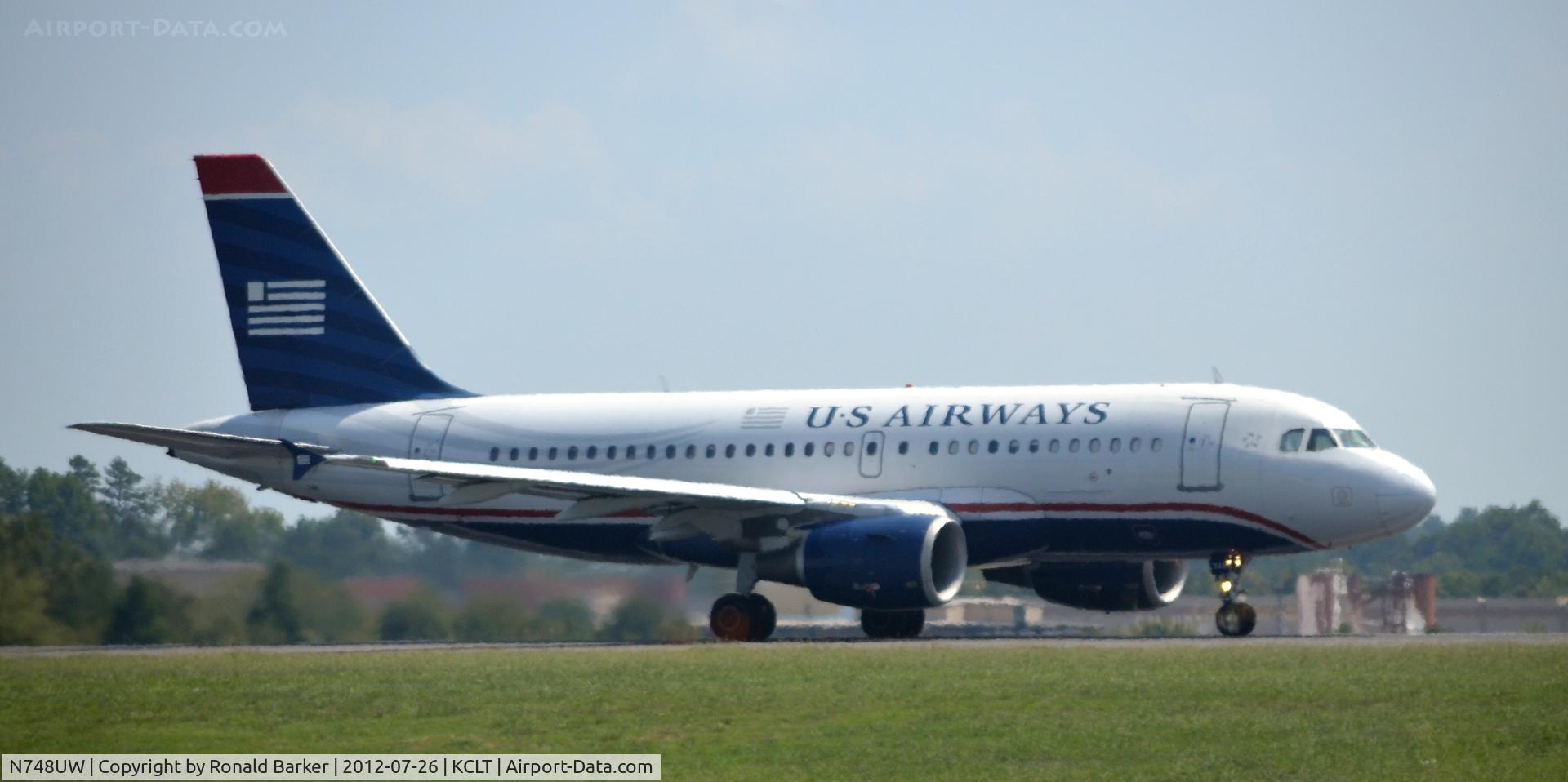 N748UW, 2000 Airbus A319-112 C/N 1311, Takeoff CLT