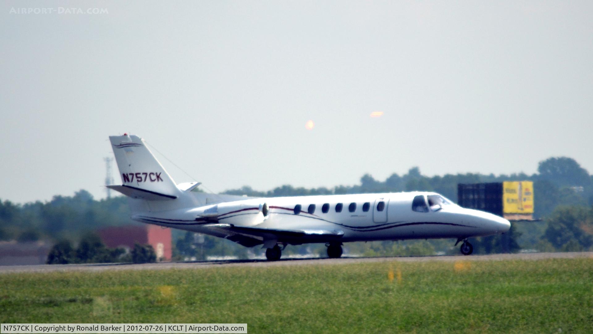 N757CK, 1989 Cessna 560 Citation V C/N 560-0028, Landing CLT