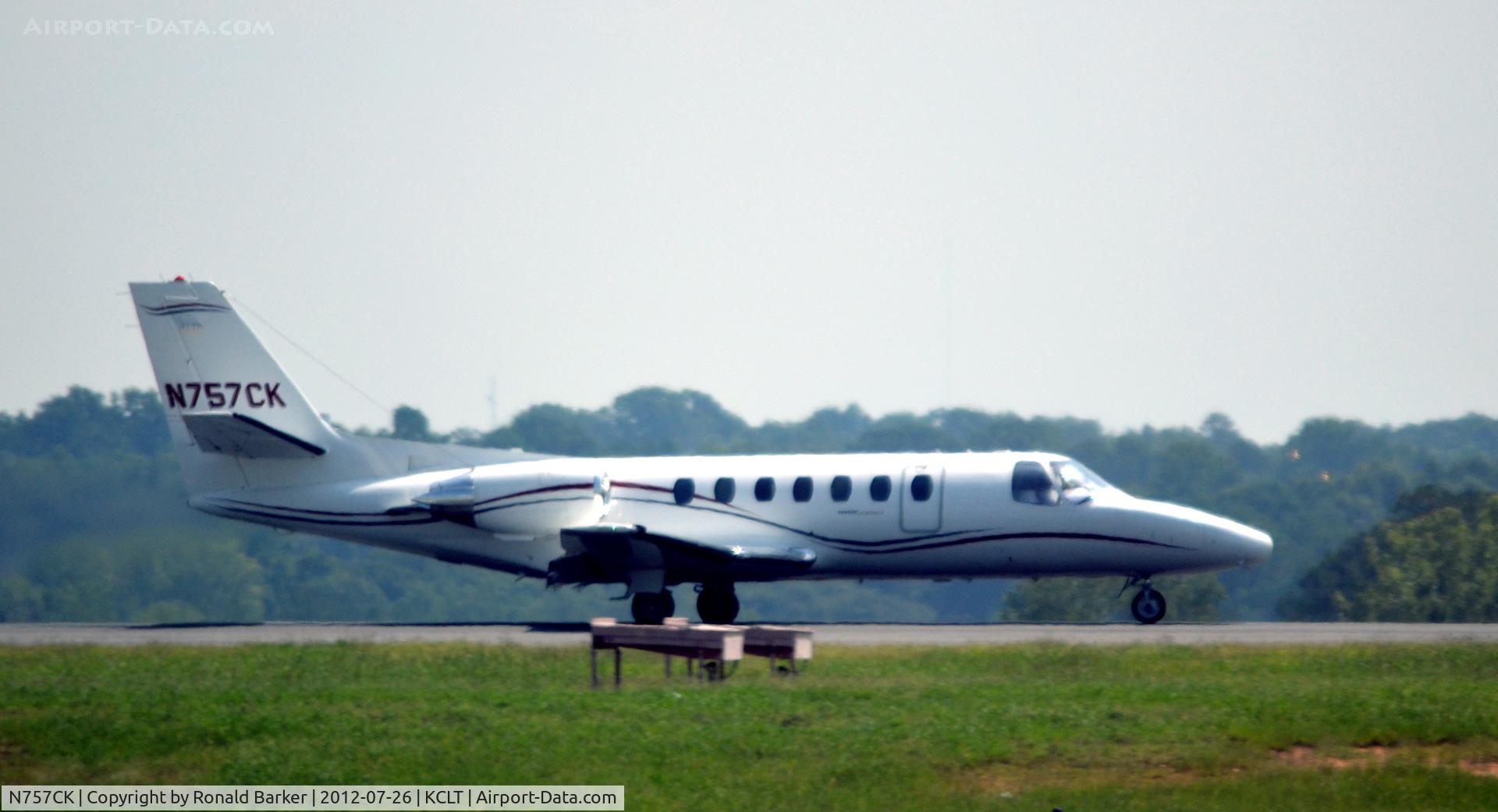 N757CK, 1989 Cessna 560 Citation V C/N 560-0028, Landing CLT