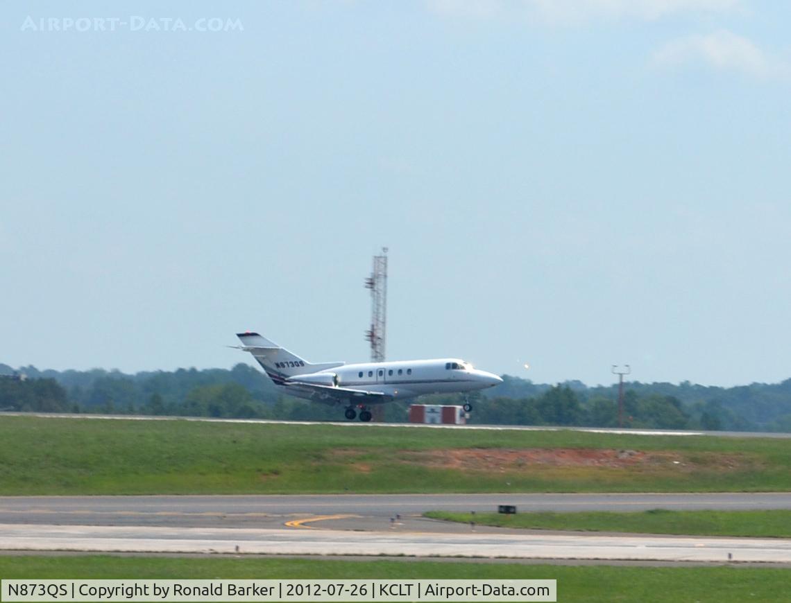 N873QS, 2002 Raytheon Hawker 800XP C/N 258573, Landing CLT