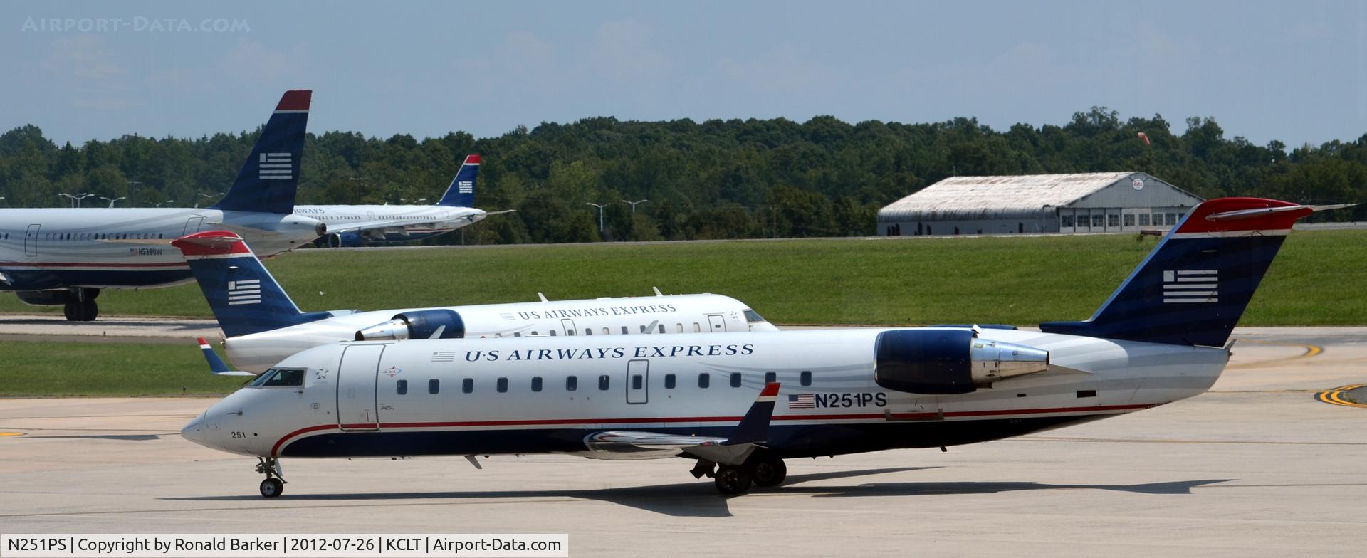 N251PS, 2004 Bombardier CRJ-200ER (CL-600-2B19) C/N 7931, Taxi CLT