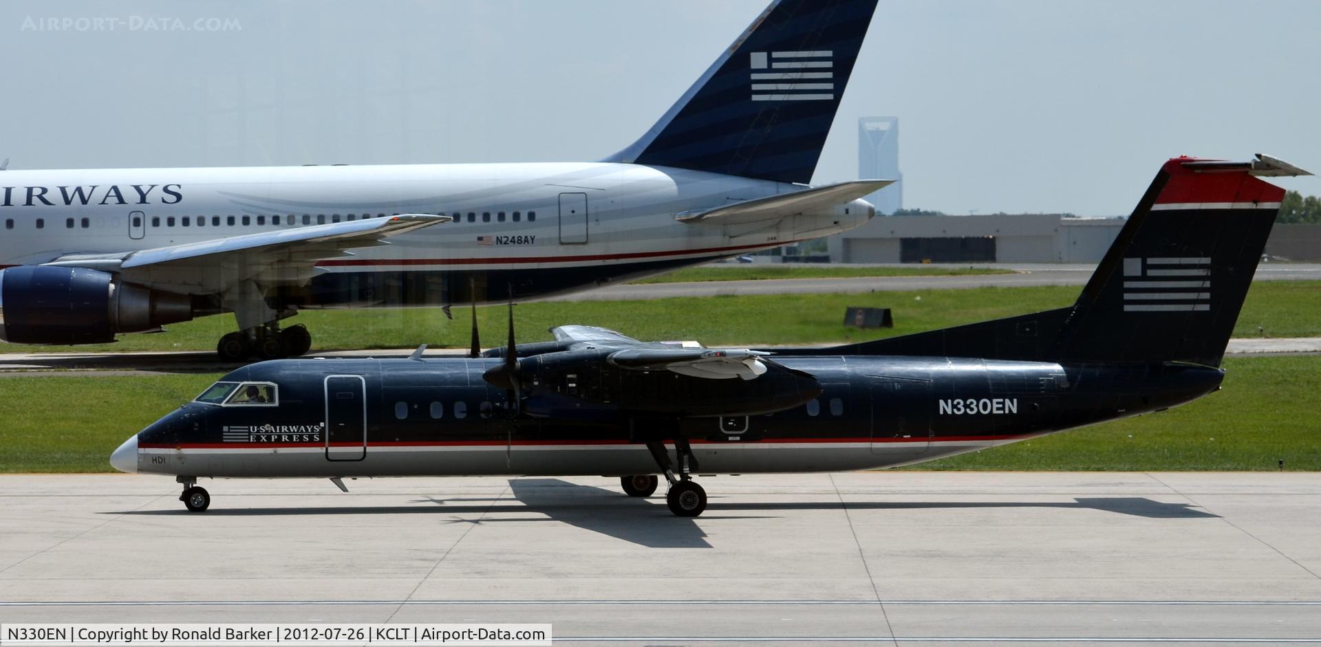 N330EN, 1991 De Havilland Canada DHC-8-311 Dash 8 C/N 274, Taxi CLT