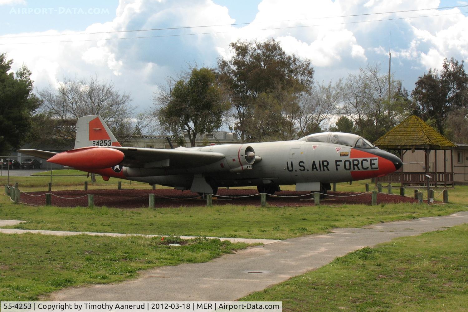 55-4253, 1955 Martin B-57E Canberra C/N 355, 1955 Martin B-57E-MA, c/n: 355
