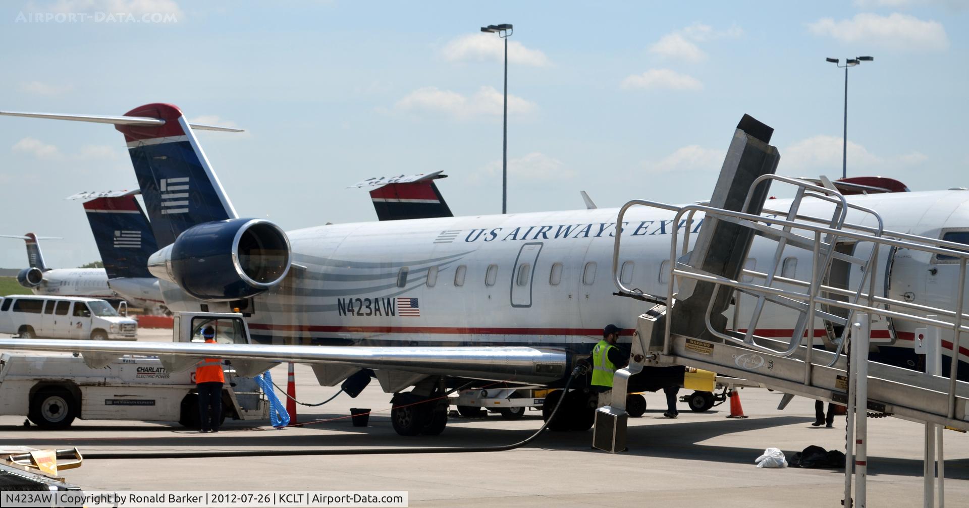 N423AW, 2002 Bombardier CRJ-200LR (CL-600-2B19) C/N 7636, CLT, NC