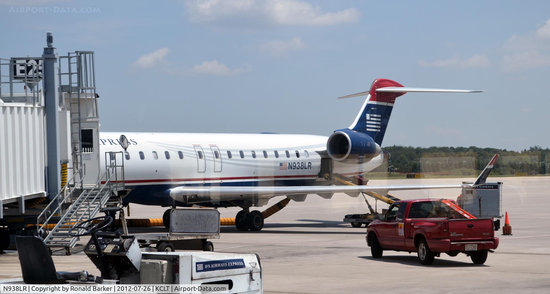N938LR, 2005 Bombardier CRJ-900ER (CL-600-2D24) C/N 15038, CLT, NC