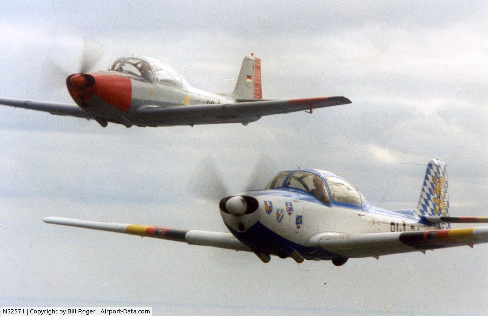 N52571, 1957 Piaggio P-149D C/N 296, Formation with N156FW