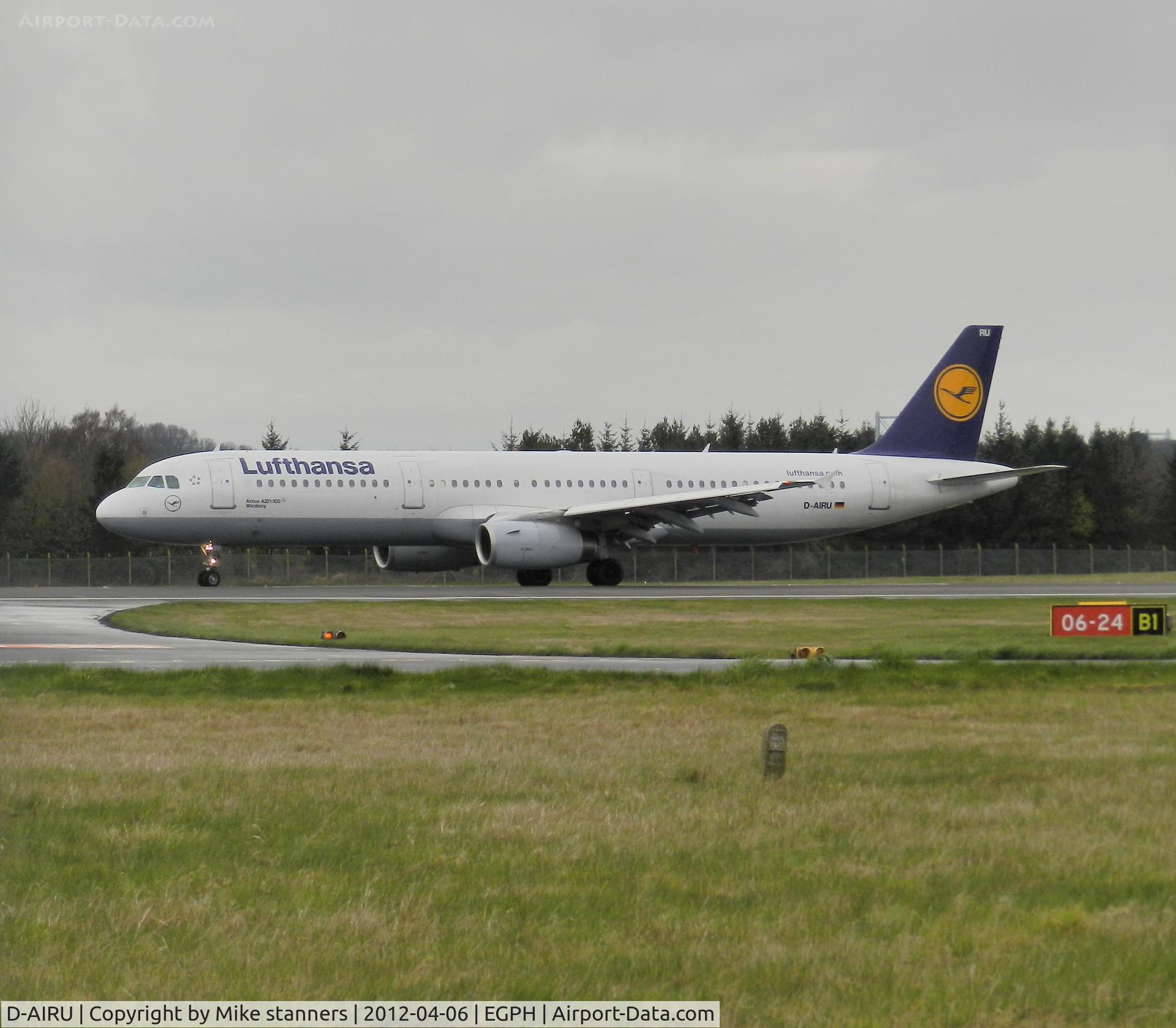 D-AIRU, 1997 Airbus A321-131 C/N 692, 