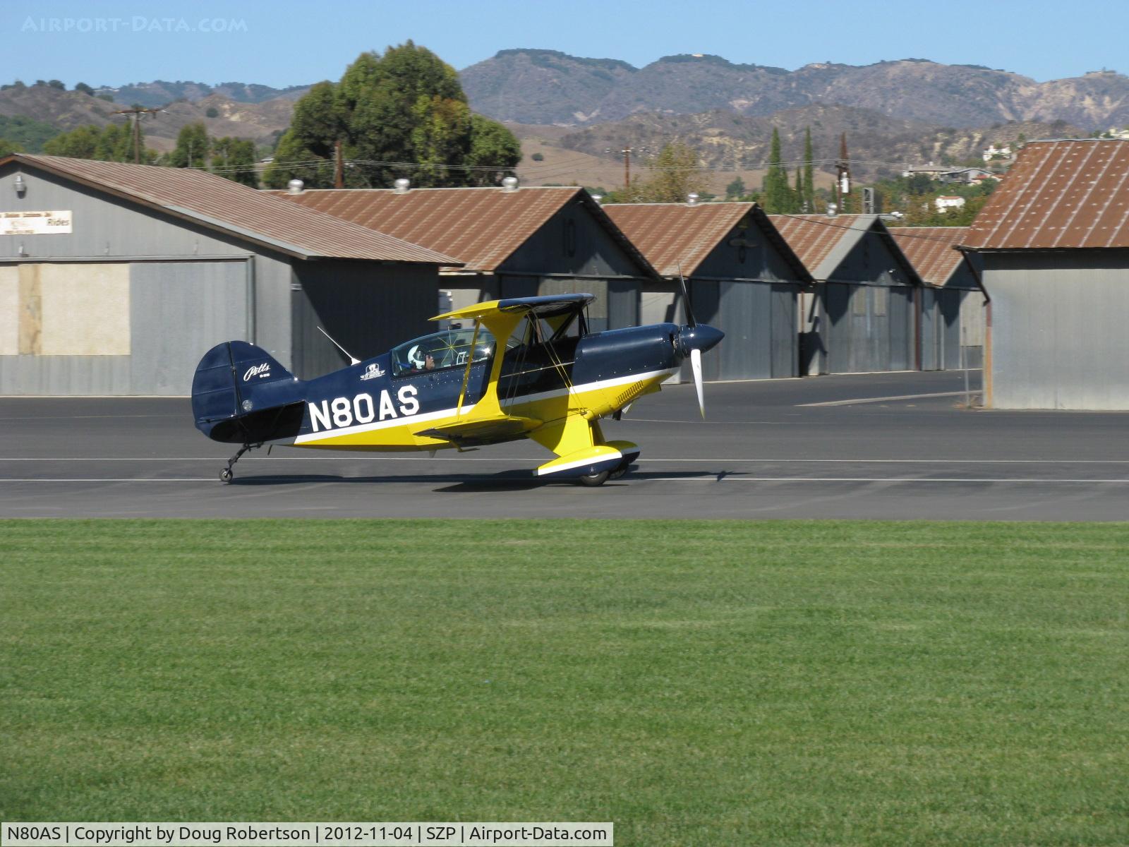 N80AS, 1992 Pitts S-2B Special C/N 5244, 1992 Pitts Aerobatics S-2B. Lycoming AEIO-540, landing roll Rwy 04
