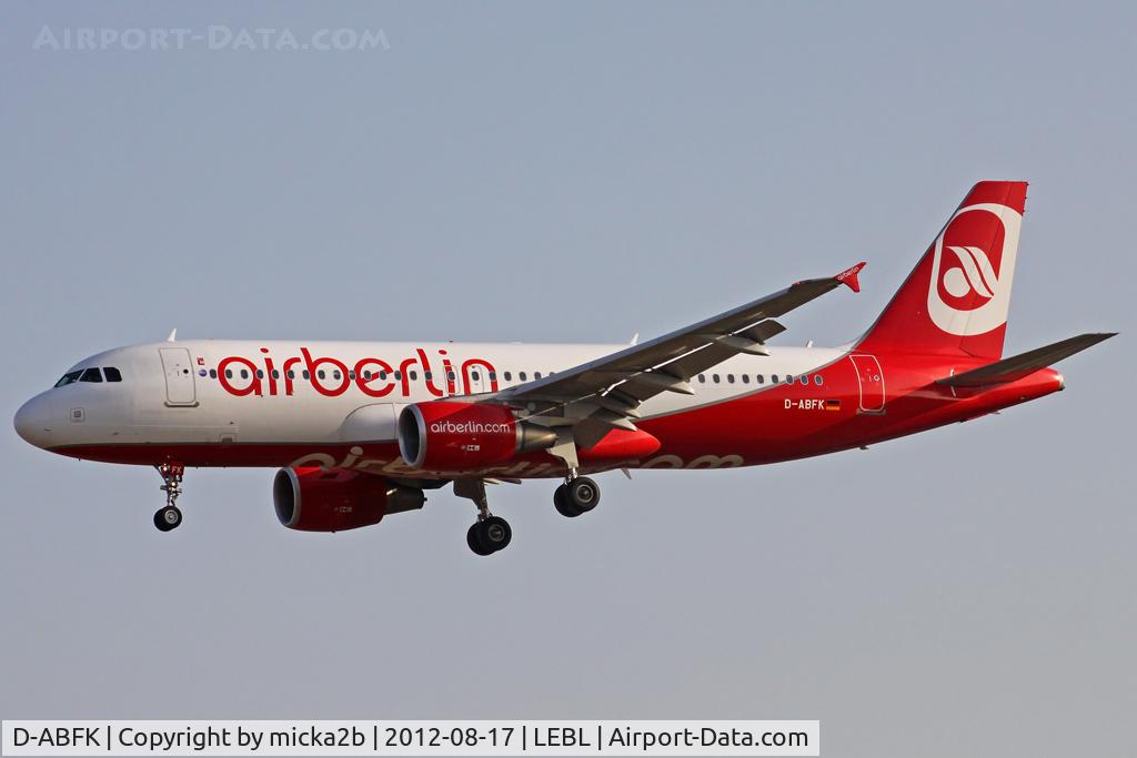 D-ABFK, 2010 Airbus A320-214 C/N 4433, Landing