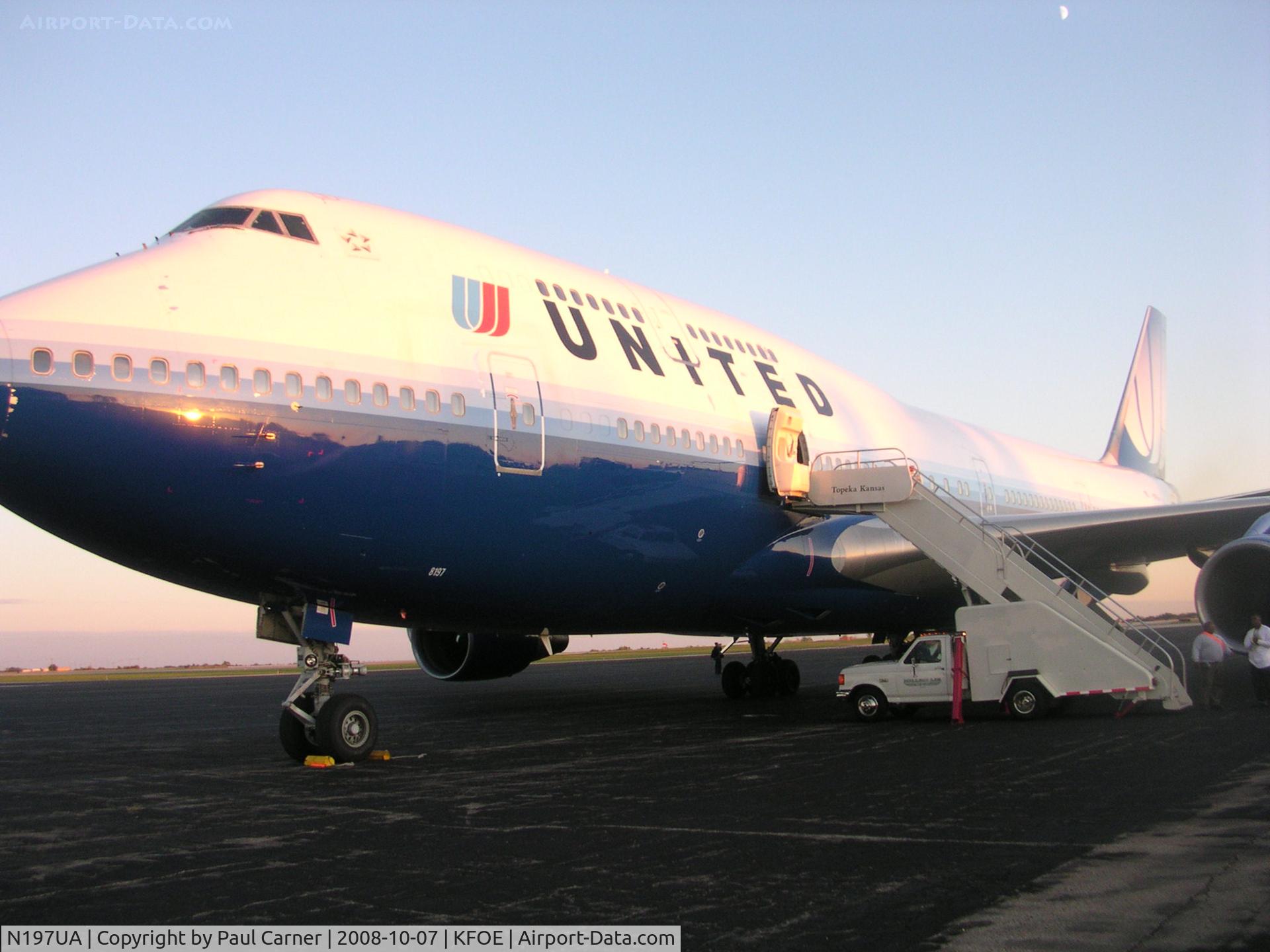 N197UA, 1997 Boeing 747-422 C/N 26901, UAL Charter FOE - HHN
Capt. Paul Carner
F/O Blaise Duhe