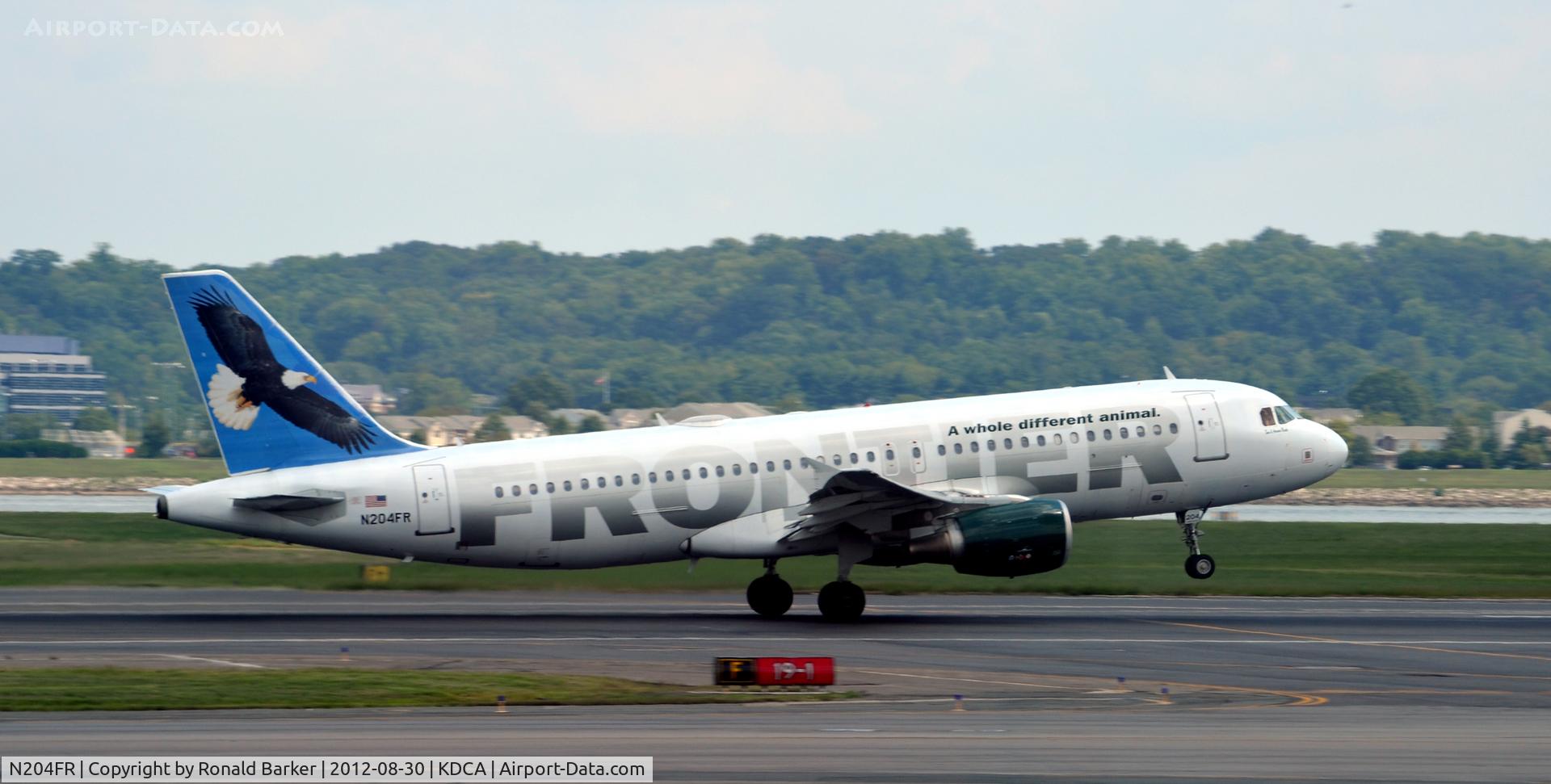 N204FR, 2004 Airbus A320-214 C/N 2325, Takeoff DCA
