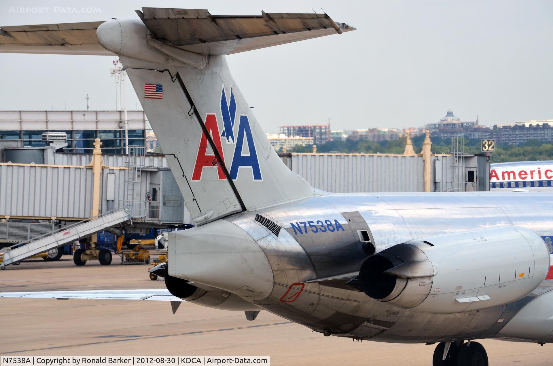 N7538A, 1990 McDonnell Douglas MD-82 (DC-9-82) C/N 49992, Taxi DCA
