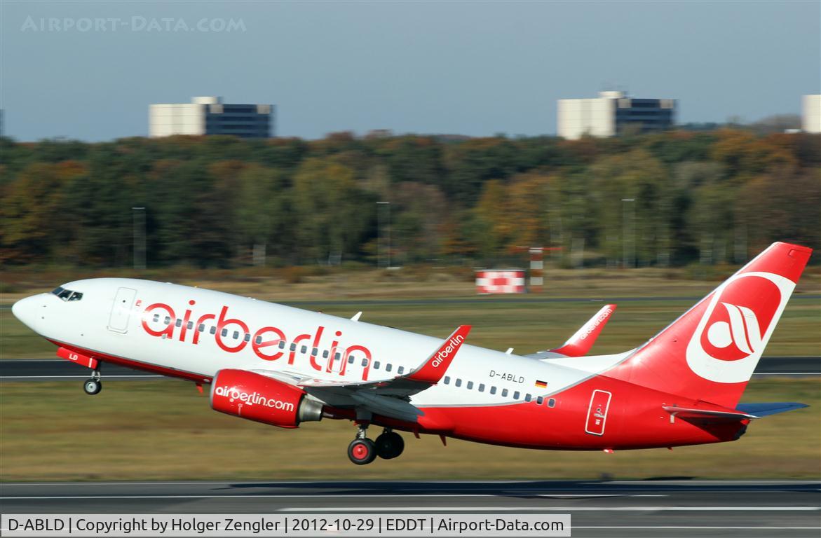 D-ABLD, 2008 Boeing 737-76J C/N 36117, Take-off on rwy 26L...