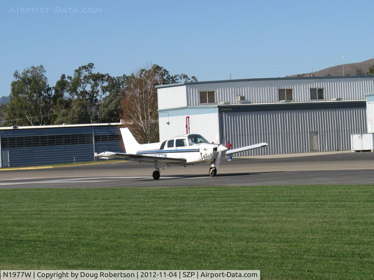 N1977W, 1974 Beech B19 Sport 150 C/N MB-655, 1974 Beech B19 SPORT 150 aerobatic. Lycoming O-320-E2C 150 Hp, takeoff roll from end Rwy 04