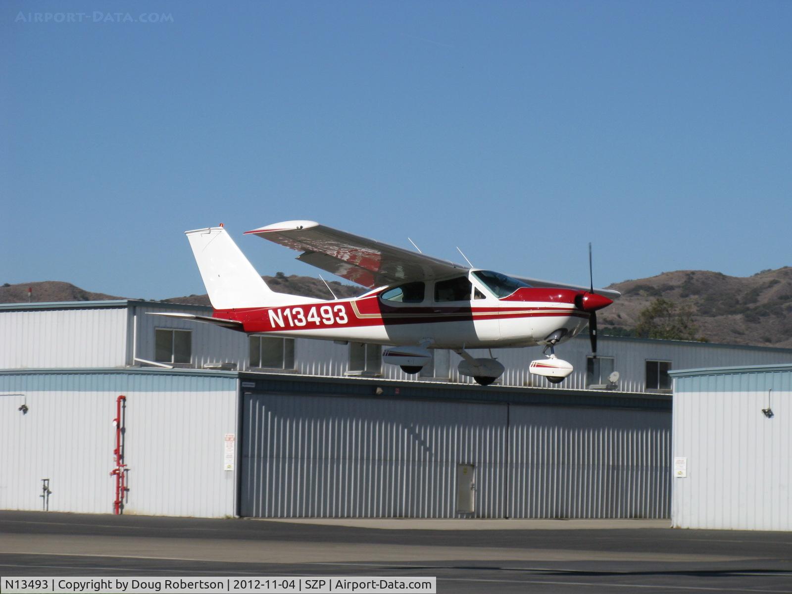 N13493, 1976 Cessna 177B Cardinal C/N 17702427, 1976 Cessna 177B CARDINAL, Lycoming O&VO-360 180 Hp, improved version with revised airfoil, conical-camber wingtips, cowl flaps, CS prop, landing Rwy 04