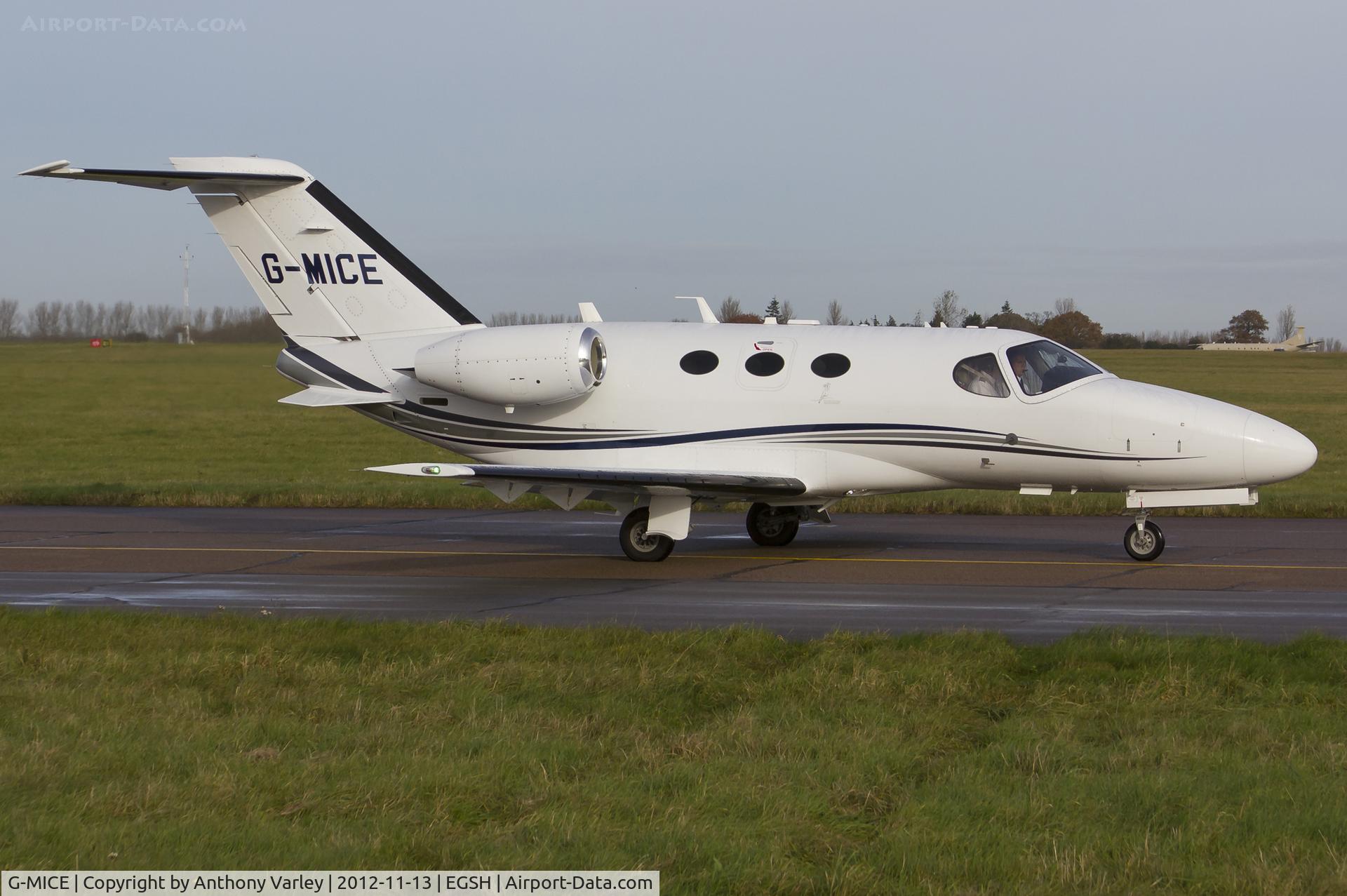 G-MICE, 2009 Cessna 510 Citation Mustang Citation Mustang C/N 510-0156, Departing SaxonAir.