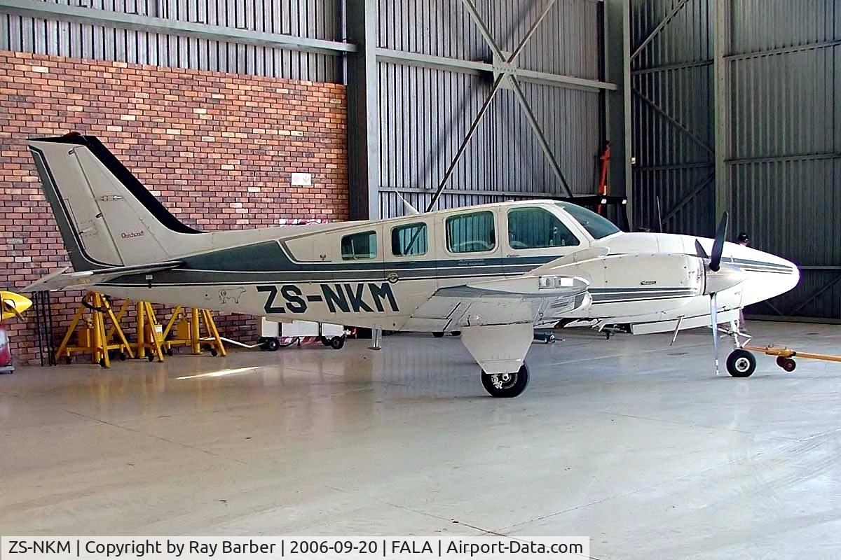 ZS-NKM, 1992 Beech 58 Baron C/N TH1664, Beech 58 Baron [TH-1664] Lanseria~ZS 20/09/2006