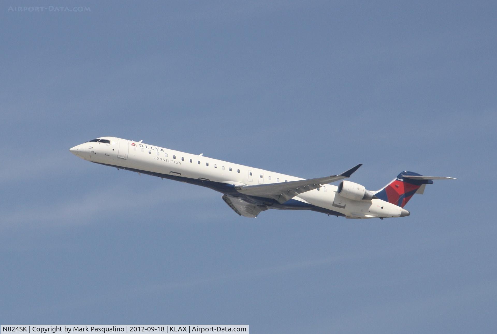 N824SK, 2008 Bombardier CRJ-900ER (CL-600-2D24) C/N 15208, CL600-2D24