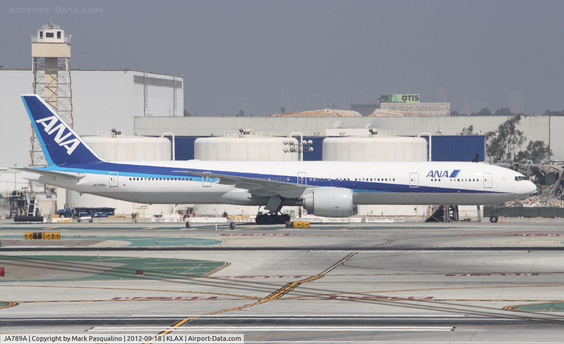 JA789A, 2010 Boeing 777-381/ER C/N 40687, Boeing 777-300ER
