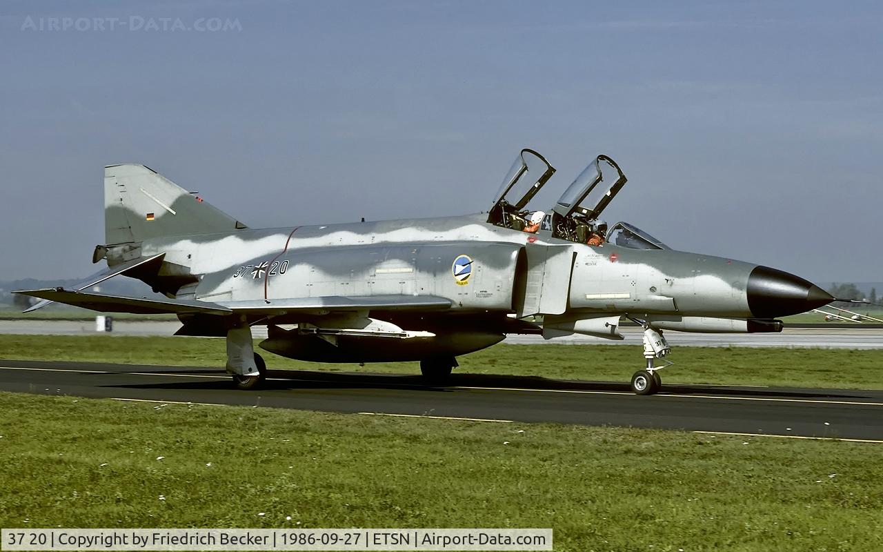 37 20, 1972 McDonnell Douglas F-4F Phantom II C/N 4397, taxying to the flightline
