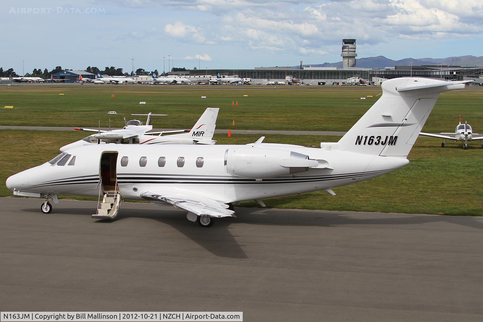 N163JM, 1988 Cessna 650 Citation III C/N 650-0163, parked up
