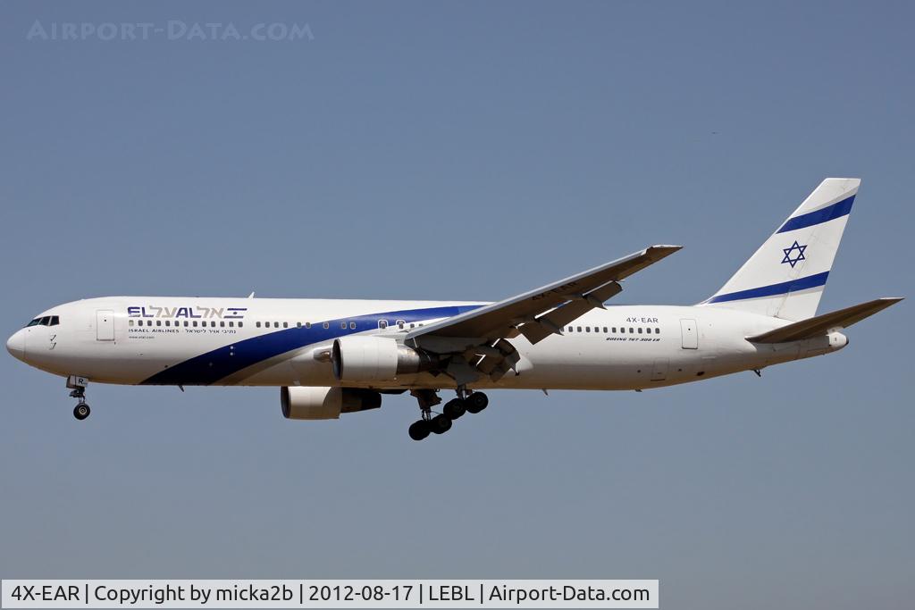 4X-EAR, 1995 Boeing 767-352/ER C/N 26262, Landing