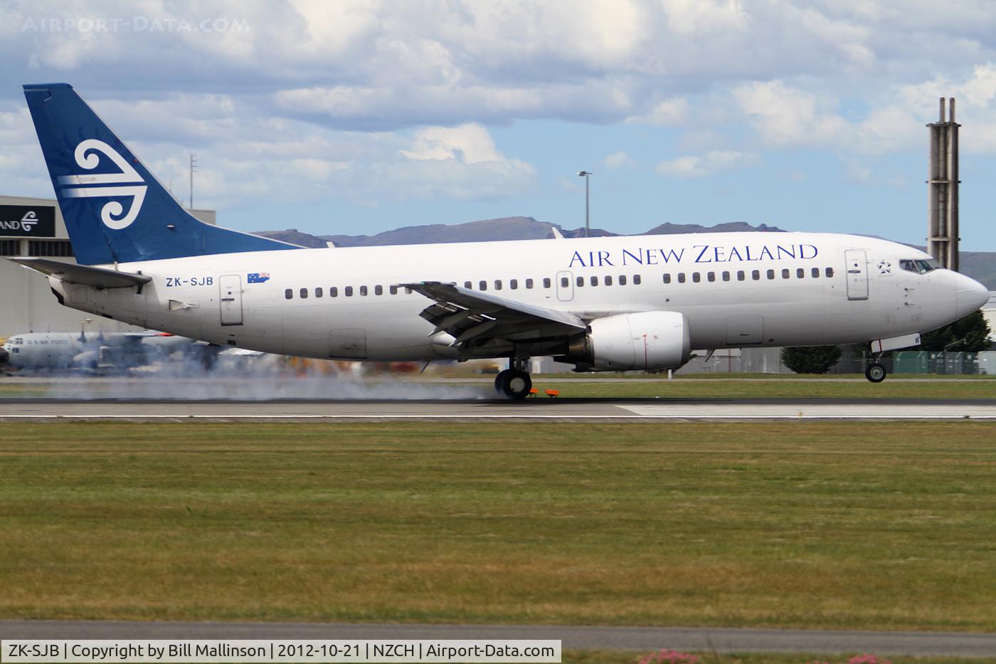 ZK-SJB, 1997 Boeing 737-33R C/N 28868, onto 20