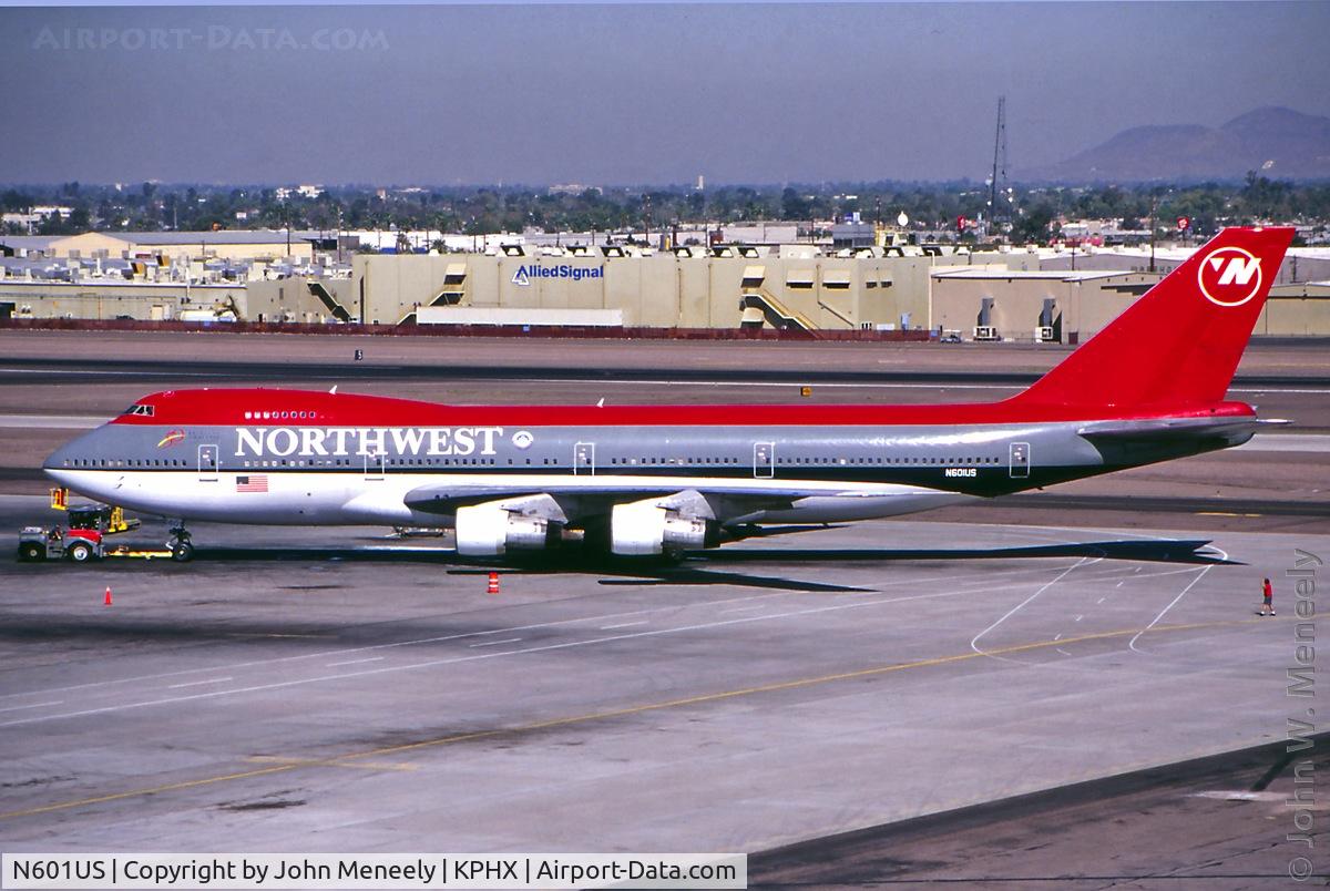 N601US, 1970 Boeing 747-151 C/N 19778, March 1999 - pushing back at PHX