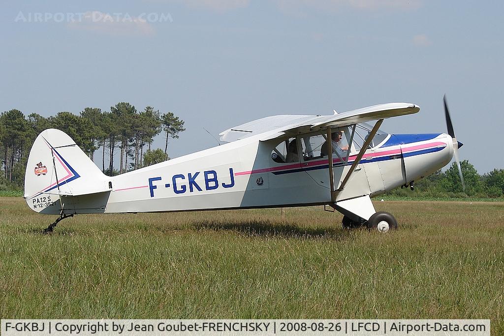 F-GKBJ, 1947 Piper PA-12S Super Cruiser C/N 12-3521, private Piper