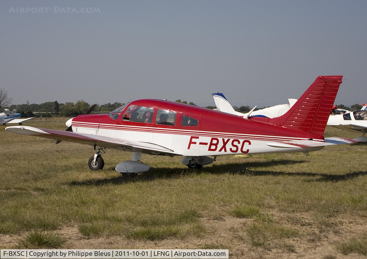F-BXSC, Piper PA-28-181 Archer C/N 287690068, Parking position in the grass of this quiet airfield