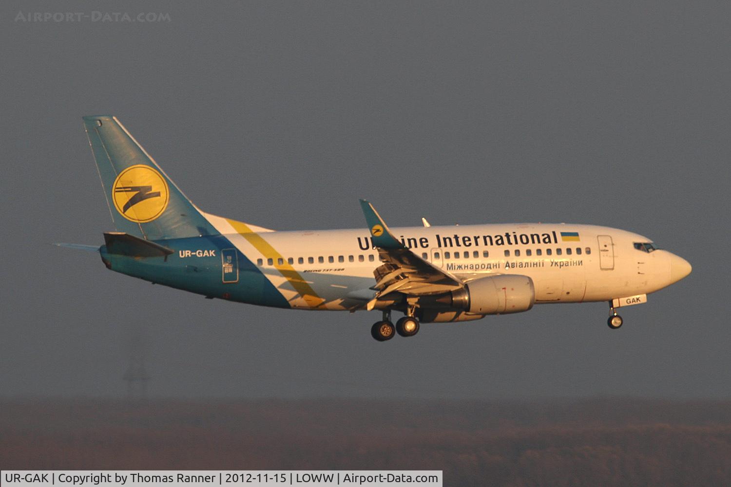 UR-GAK, 1992 Boeing 737-5Y0 C/N 26075, Ukraine Intl. Boieng 737