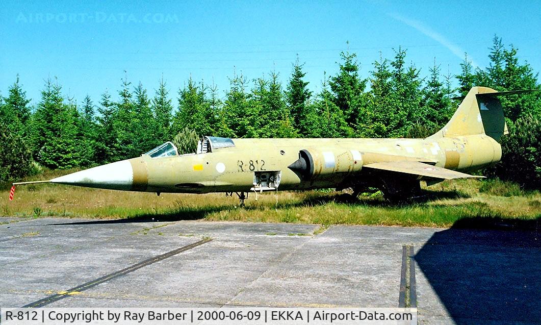 R-812, Canadair CF-104 Starfighter C/N 683A-1112, Lockheed CF-104 Starfighter [683A-1112] Karup~OY 09/06/2000. Seen here in open store and withdrawn from use.