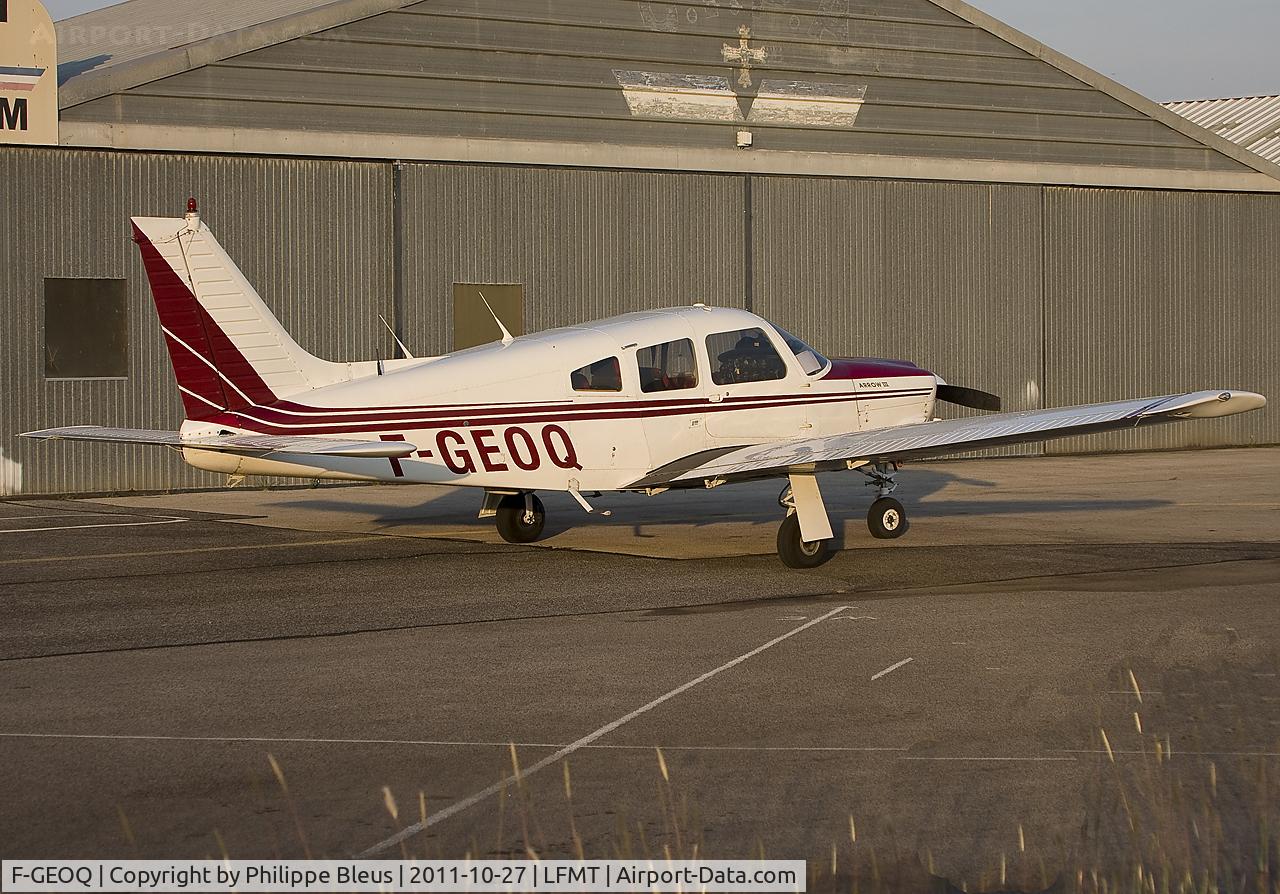F-GEOQ, 1978 Piper PA-28R-201 Cherokee Arrow III C/N 28R-7837214, Parking position in the late afternoon of a gorgeous month of september.
