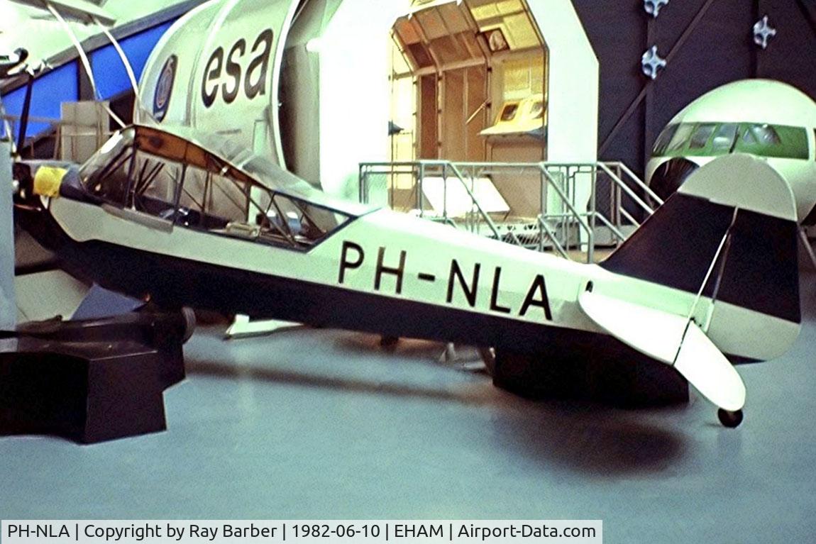 PH-NLA, 1944 Piper L-4J Grasshopper (J3C-65D) C/N 12772, Piper J-3C-65 Cub [12772] Schiphol~PH 10/06/1982