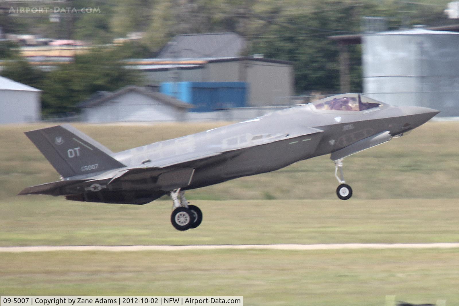 09-5007, 2009 Lockheed Martin F-35A Lightning II C/N AF-20, Lockheed F-35A landing at NASJRB Fort Worth