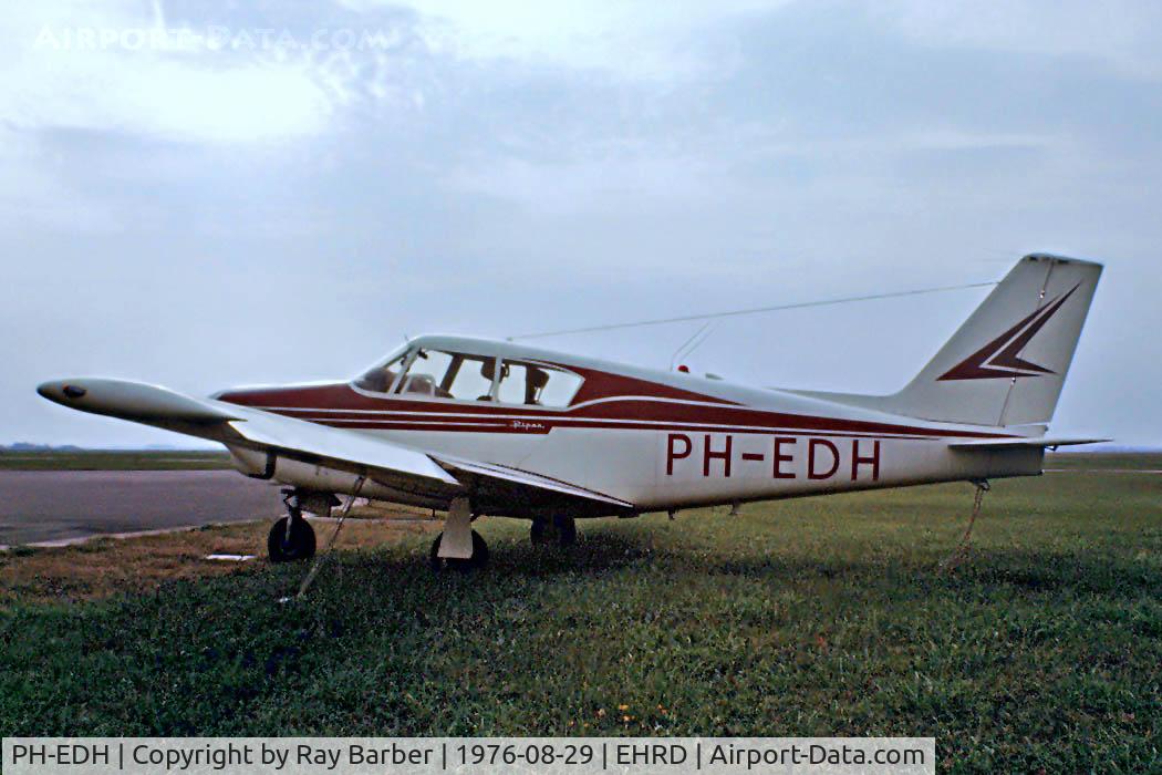 PH-EDH, Piper PA-24-250 Comanche C/N 24-3361, Piper PA-24-250 Comanche [24-3361] Rotterdam~PH 29/08/1976. Image taken from a slide.