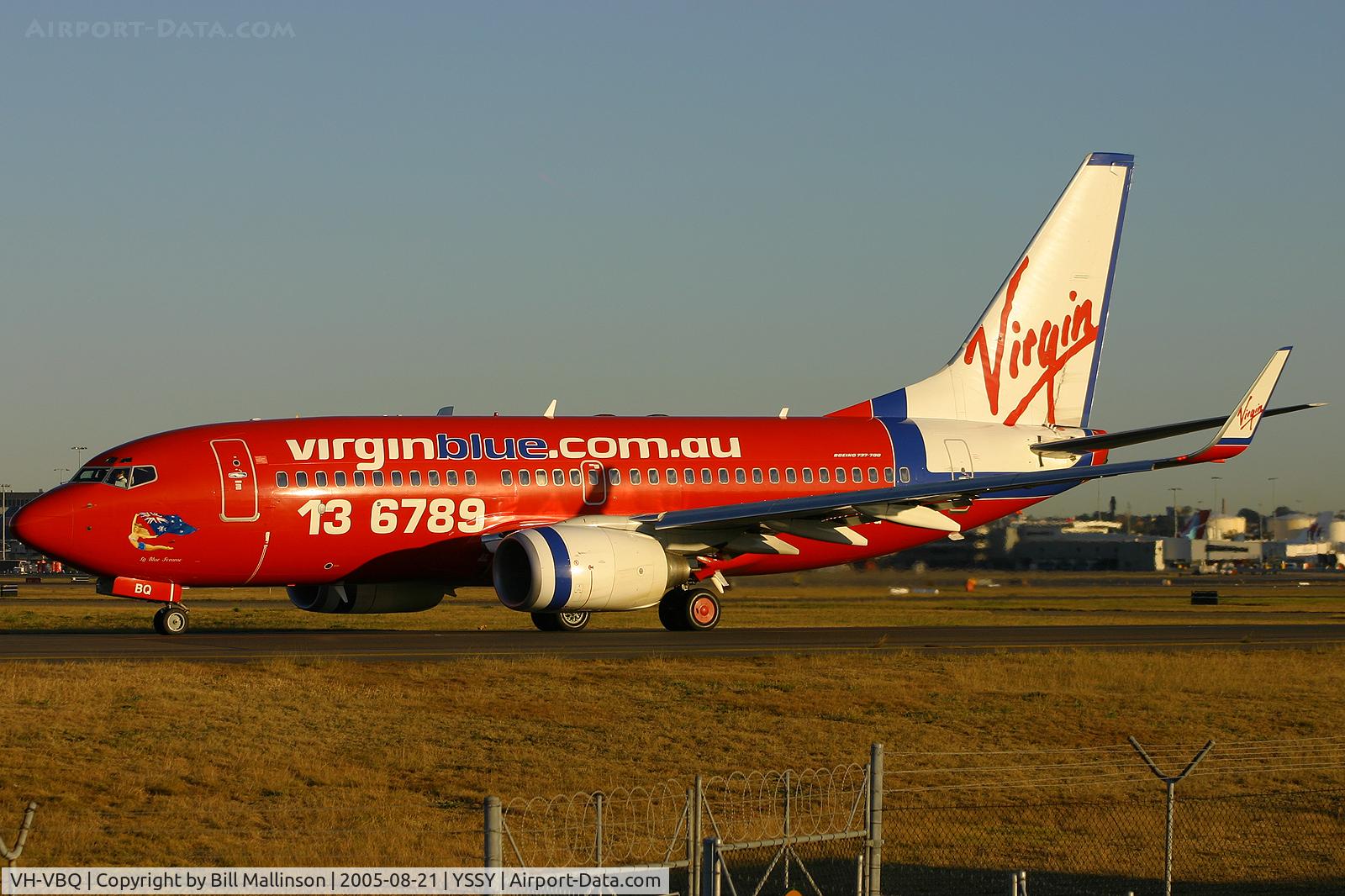 VH-VBQ, 2001 Boeing 737-7BX C/N 30744, taxiing