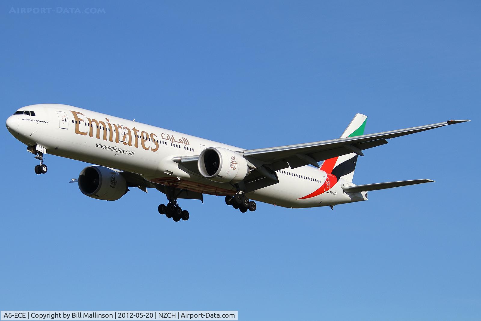 A6-ECE, 2007 Boeing 777-31H/ER C/N 35575, finals to 02