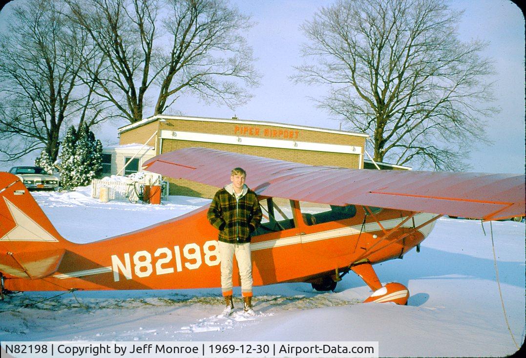 N82198, 1946 Aeronca 7AC Champion C/N 7AC-825, taken Christmas time 1969
Princeton Ill