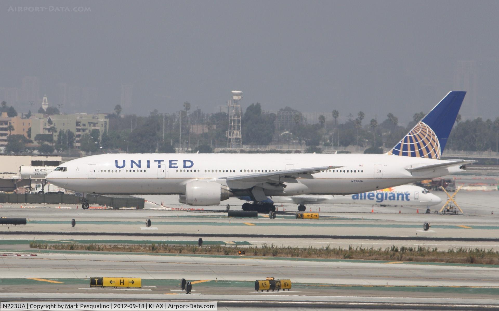 N223UA, 2001 Boeing 777-222 C/N 30224, Boeing 777-200