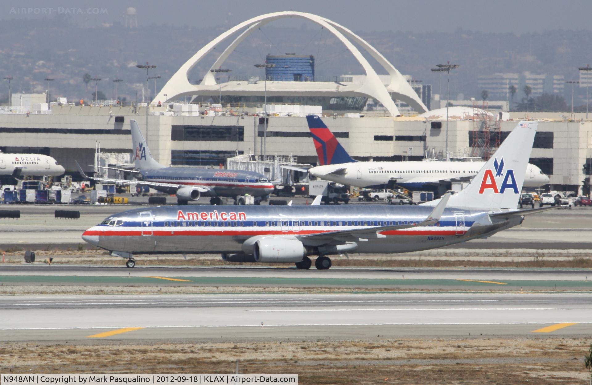 N948AN, 2000 Boeing 737-823 C/N 30086, Boeing 737-800