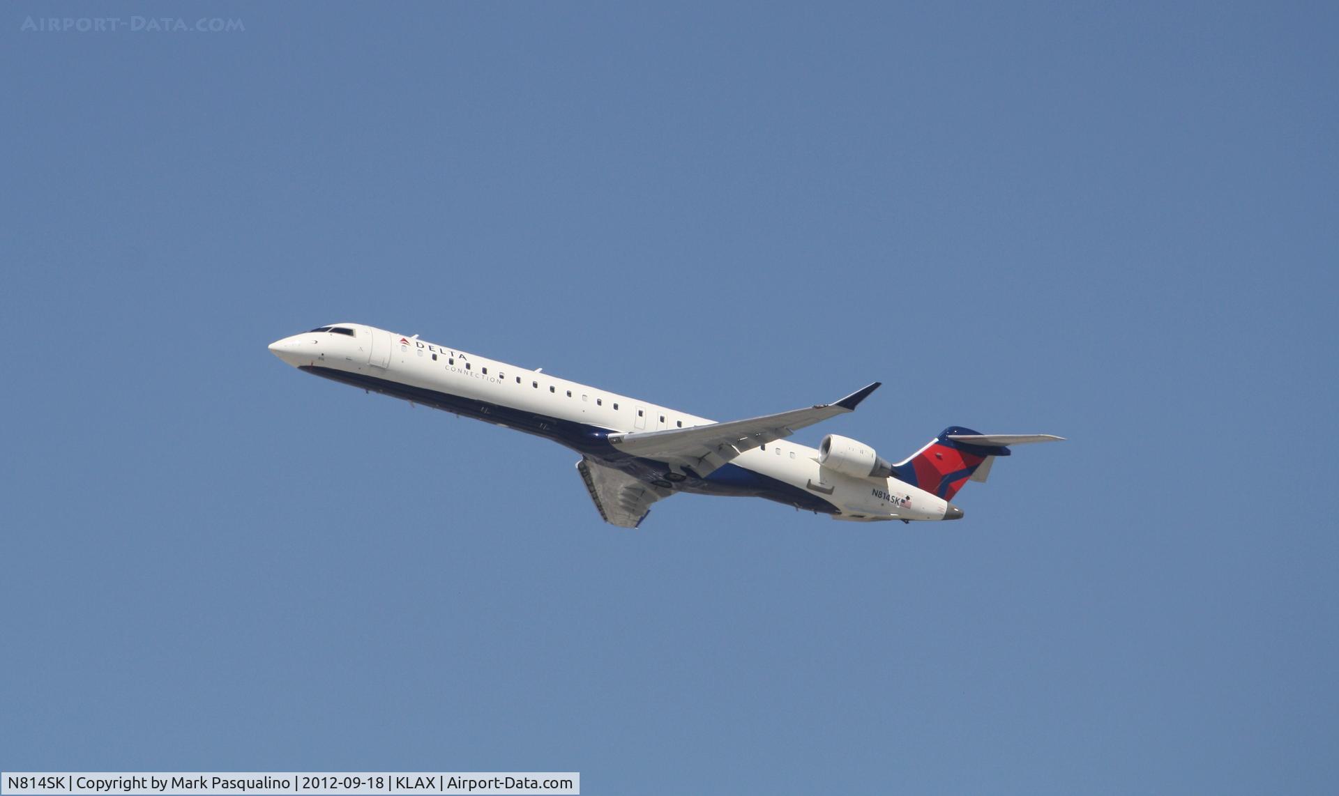 N814SK, 2006 Bombardier CRJ-900ER (CL-600-2D24) C/N 15100, CL600-2D24