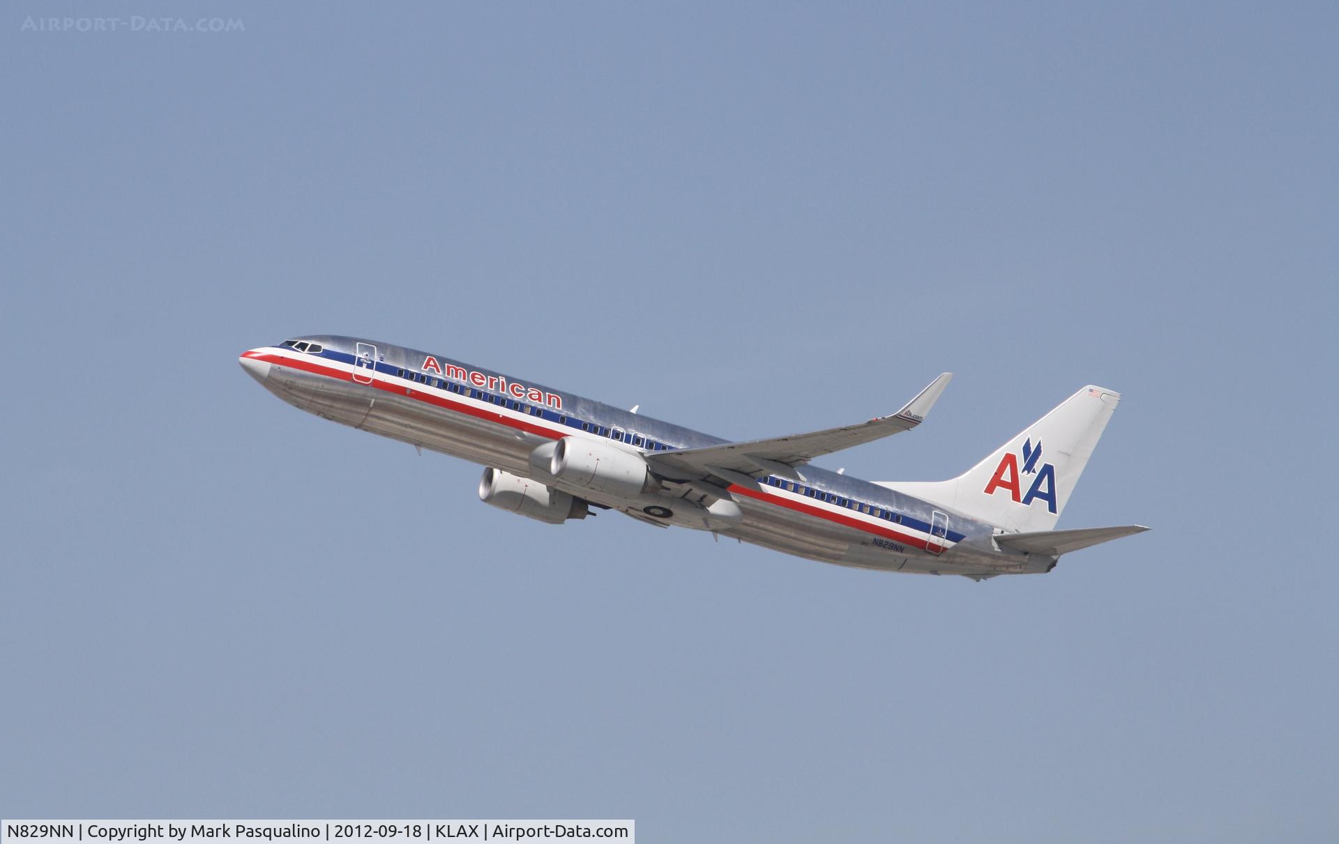 N829NN, 2010 Boeing 737-823 C/N 33210, Boeing 737-800