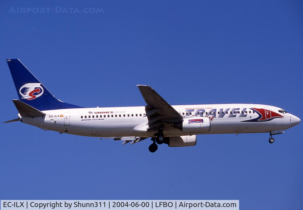 EC-ILX, 2000 Boeing 737-86N C/N 28618, Landing rwy 14R