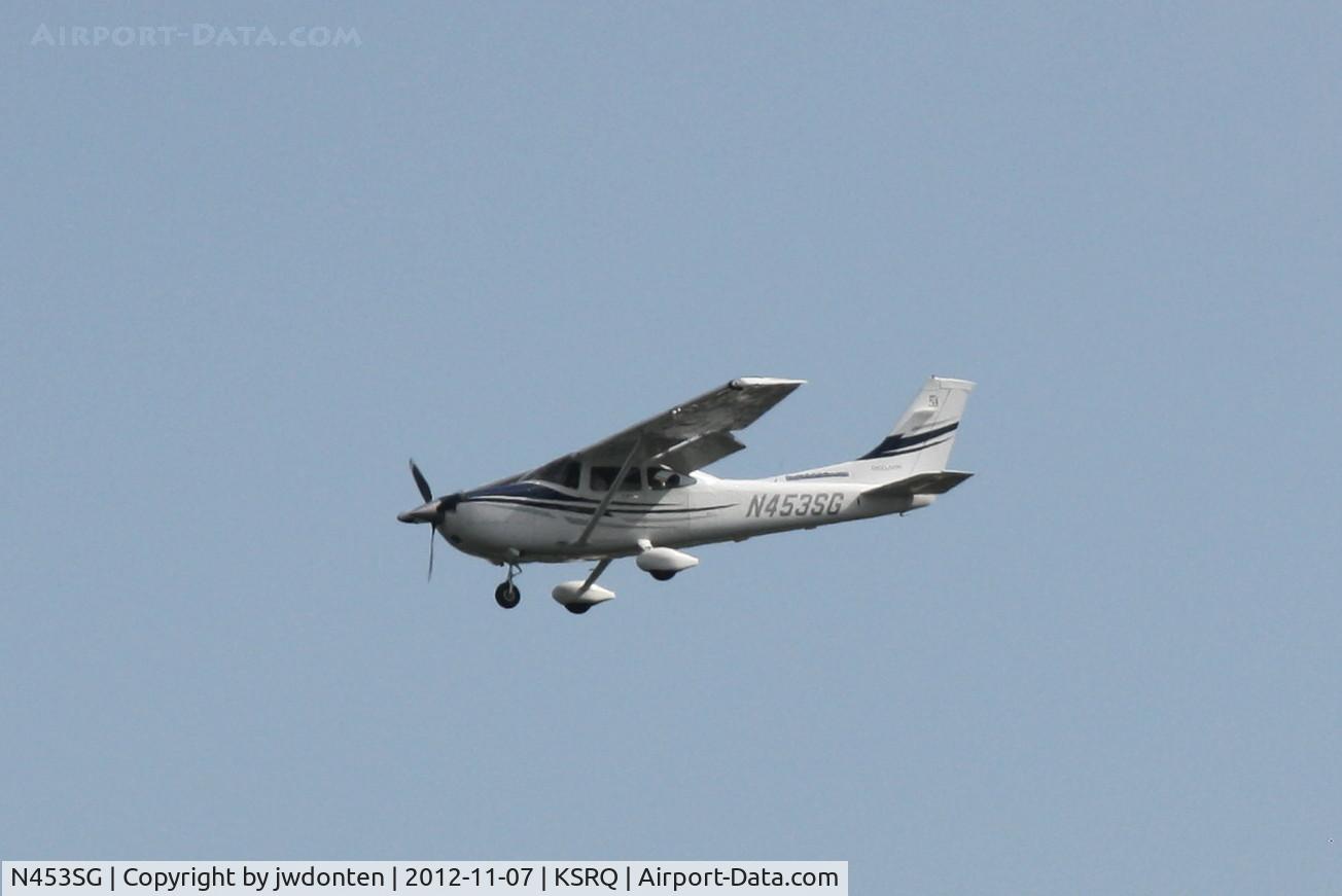 N453SG, 2005 Cessna 182T Skylane C/N 18281689, Cessna Skylane (N453SG) on approach to Sarasota-Bradenton International Airport