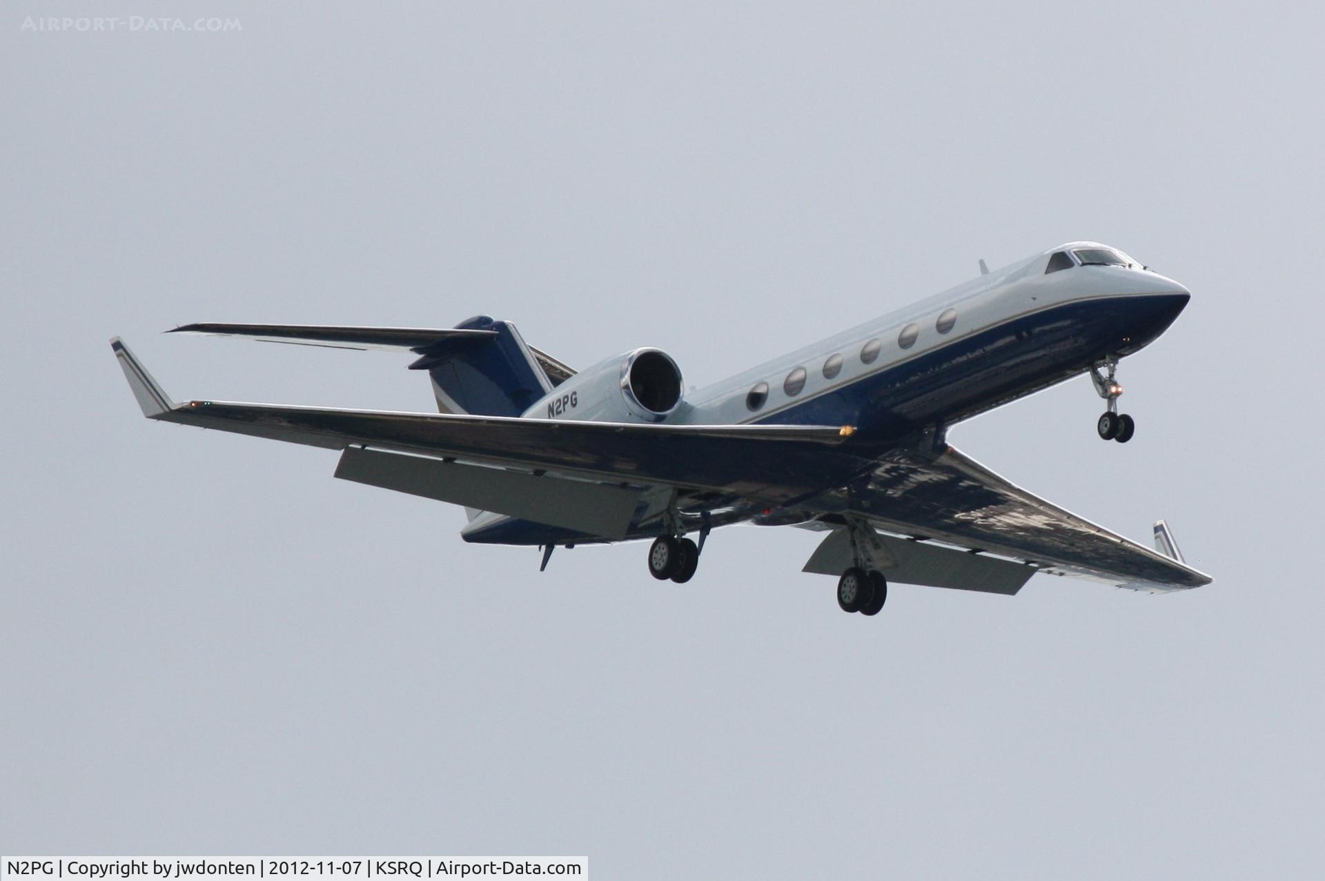 N2PG, 1999 Gulfstream Aerospace G-IV C/N 1378, Gulfstream G-IV (N2PG) on approach to Sarasota-Bradenton International Airport
