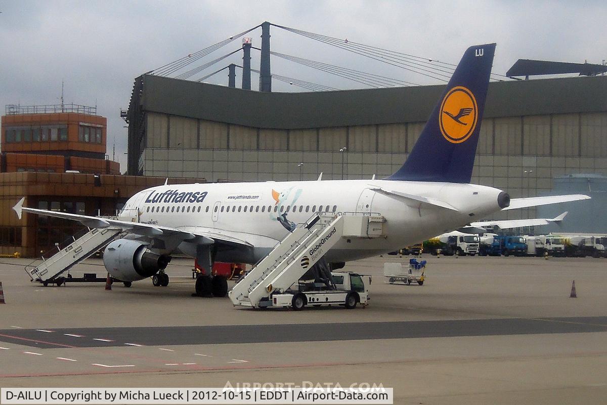 D-AILU, 1997 Airbus A319-114 C/N 744, At Tegel