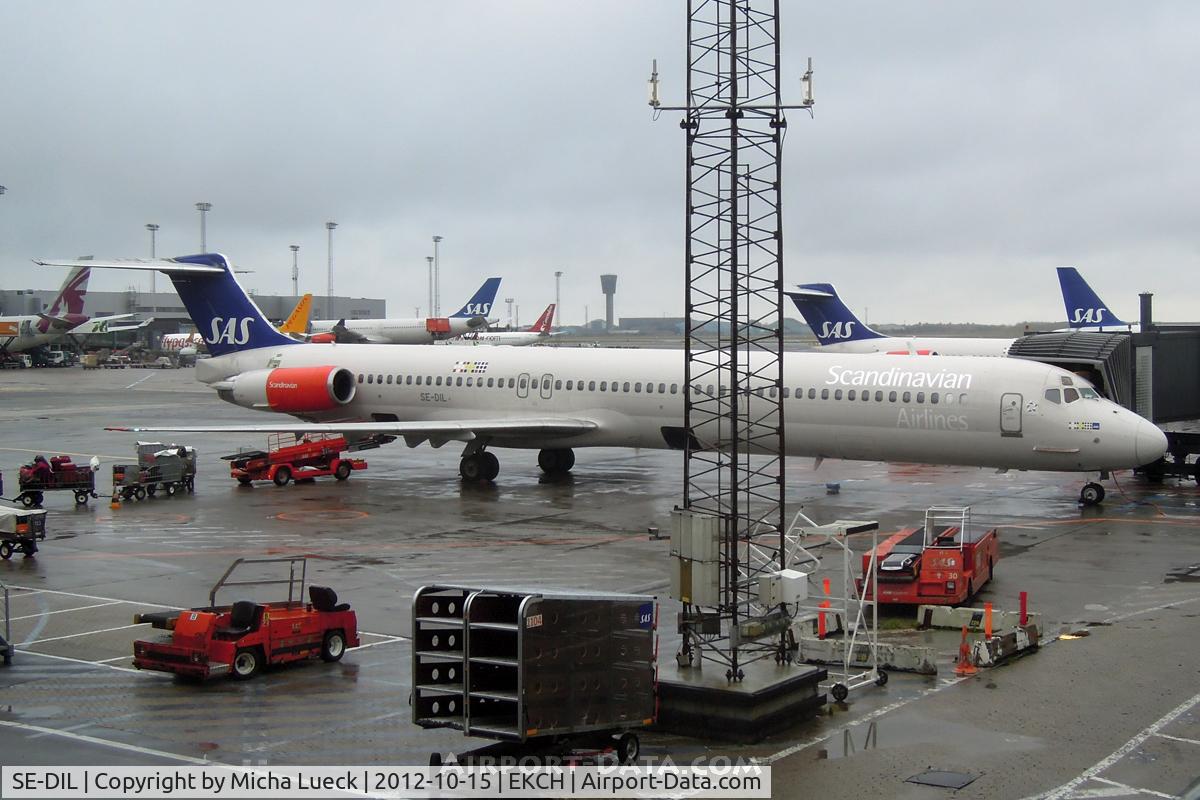SE-DIL, 1989 McDonnell Douglas MD-82 (DC-9-82) C/N 49913, At Kastrup