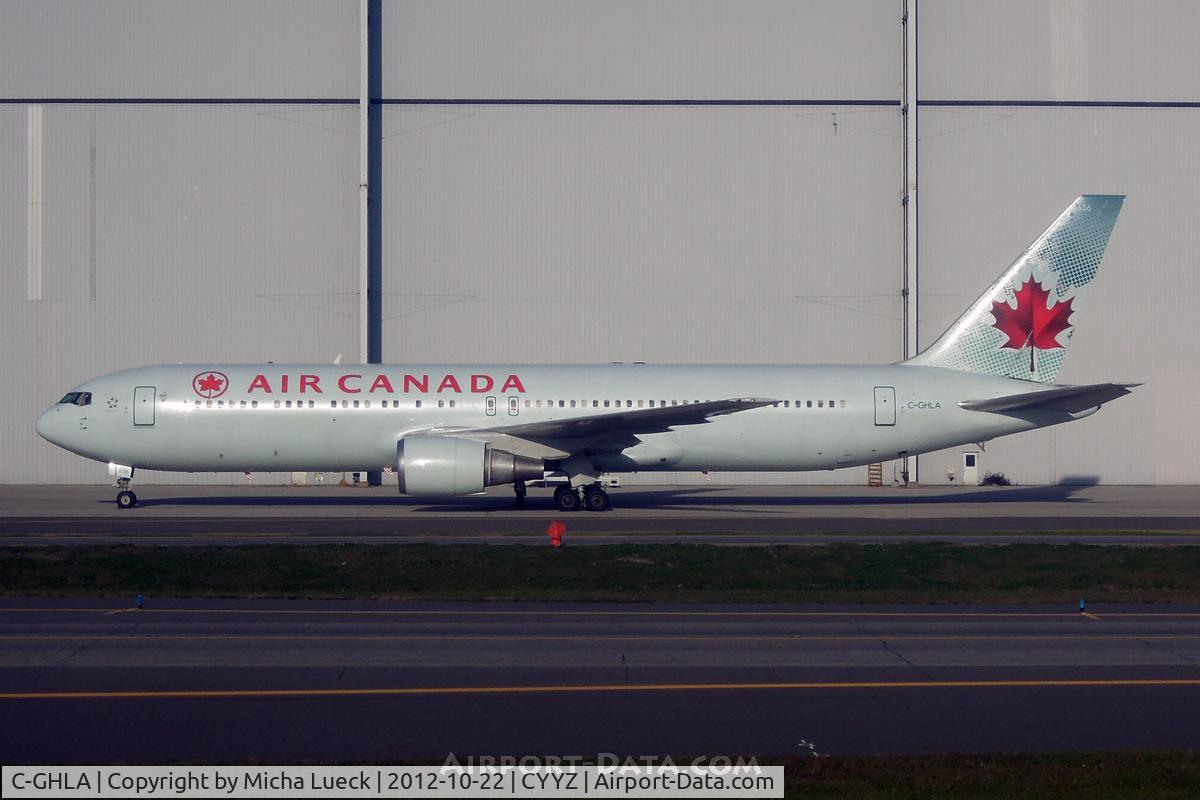 C-GHLA, 1992 Boeing 767-35H C/N 26387, At Pearson International