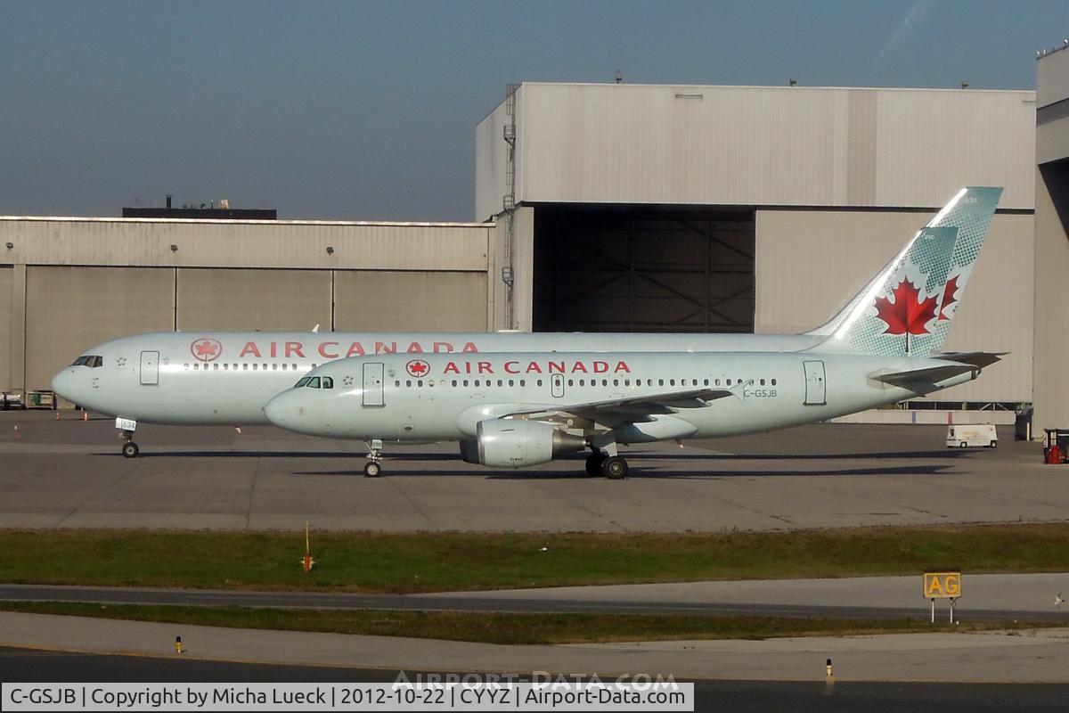 C-GSJB, 2002 Airbus A319-112 C/N 1673, At Pearson International